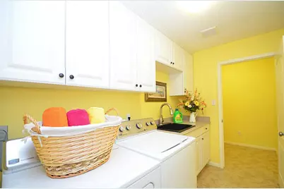 1103 Parkhaven Lane, Houston, TX 77077 - Photo 25