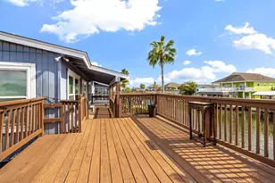 370 Ling St, Hitchcock, TX 77563 - Photo 5