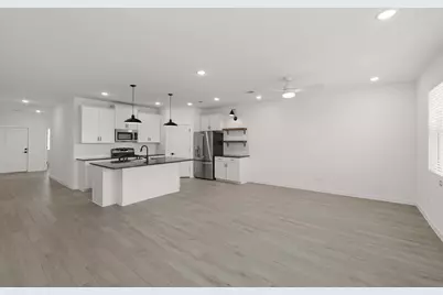 7815 Jade Crest Drive, Angleton, TX 77515 - Photo 15