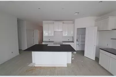 7815 Jade Crest Drive, Angleton, TX 77515 - Photo 3