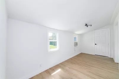 2305 Wilshire Street, Houston, TX 77023 - Photo 17