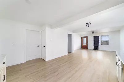 2305 Wilshire Street, Houston, TX 77023 - Photo 7