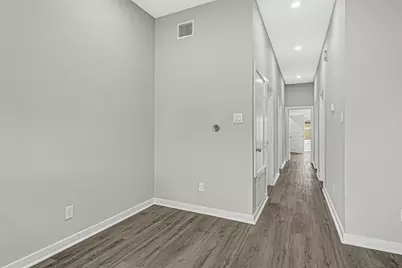 301 Bolden Street, Houston, TX 77029 - Photo 9