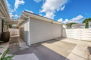 9511 Farrell Dr, Houston, TX 77070 - Photo 27