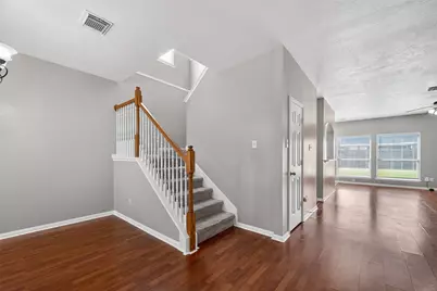 2914 Laurel Brook Lane, Pearland, TX 77584 - Photo 9