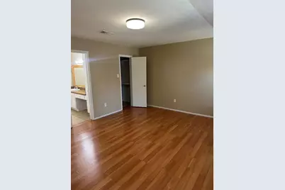 889 Wax Myrtle Lane, Houston, TX 77079 - Photo 13