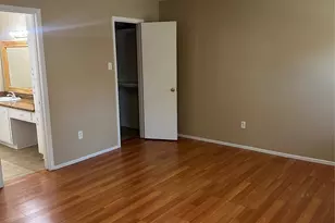 889 Wax Myrtle Ln, Houston, TX 77079 - Photo 13