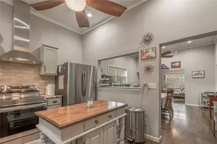 105 N Texas St, Madisonville, TX 77864 - Photo 19