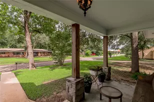 105 N Texas St, Madisonville, TX 77864 - Photo 7