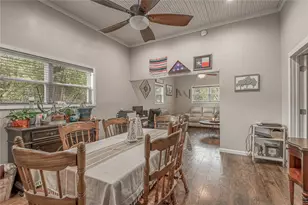 105 N Texas St, Madisonville, TX 77864 - Photo 15