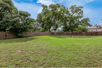 105 N Texas Street, Madisonville, TX 77864 - Photo 49