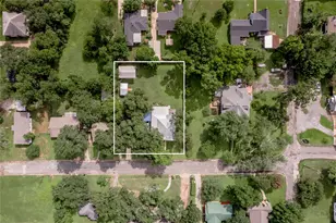105 N Texas St, Madisonville, TX 77864 - Photo 3