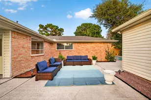 9902 Sageaspen Ln, Houston, TX 77089 - Photo 33
