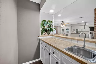 9902 Sageaspen Lane, Houston, TX 77089 - Photo 11