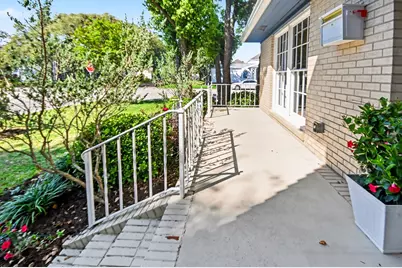 4928 Crockett Boulevard, Galveston, TX 77551 - Photo 5