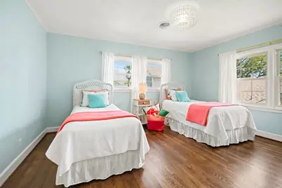 4928 Crockett Boulevard, Galveston, TX 77551 - Photo 35