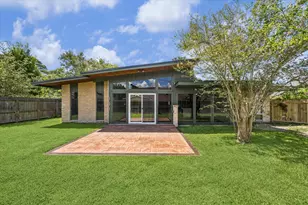 403 Shirleen Dr, Seabrook, TX 77586 - Photo 13