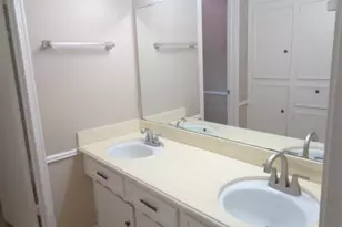 802 Baltic Ln, Houston, TX 77090 - Photo 17