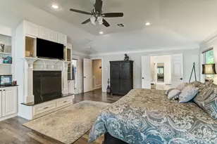 14 Shorelake Dr, Kingwood, TX 77339 - Photo 19