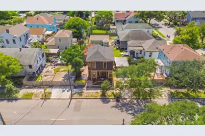 1311 37th Street, Galveston, TX 77550 - Photo 23