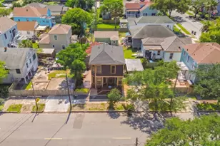1311 37th St, Galveston, TX 77550 - Photo 23