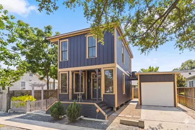 1311 37th Street, Galveston, TX 77550 - Photo 1