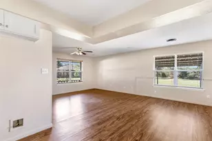 4019 Hillcrest St, Liberty, TX 77575 - Photo 9