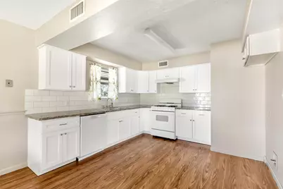 4019 Hillcrest Street, Liberty, TX 77575 - Photo 7