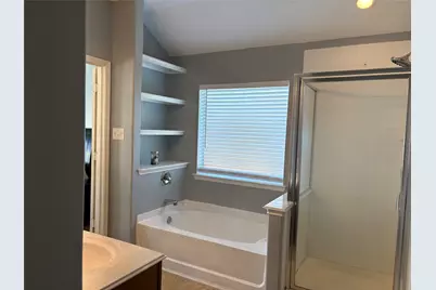 8210 Greenleaf Street, Baytown, TX 77523 - Photo 17