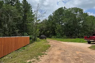 8779 Pin Oak Dr, Plantersville, TX 77363 - Photo 5