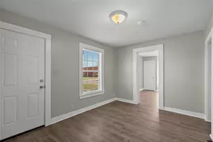 925 4th Ave N, Texas City, TX 77590 - Photo 3