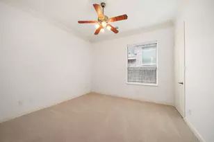 11530 Legend Manor Dr, Houston, TX 77082 - Photo 9