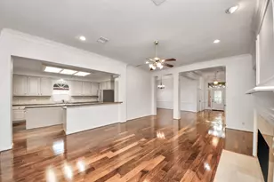 2518 Kittansett Cir, Katy, TX 77450 - Photo 9