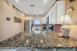 521 Beach Front Dr, Matagorda, TX 77457 - Photo 15