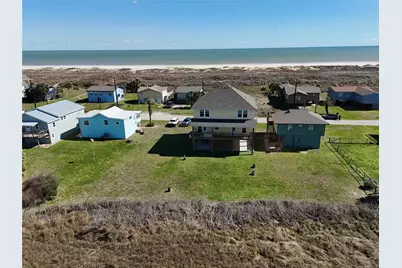 521 Beachfront Drive, Matagorda, TX 77457 - Photo 33