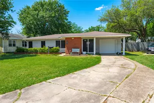 1216 15th Ave N, Texas City, TX 77590 - Photo 3