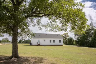 95 Red Tip Ln, Brenham, TX 77833 - Photo 5