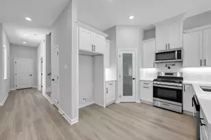 14833 Spica Ct, Willis, TX 77318 - Photo 5