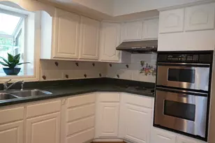 2317 Dorrington St, Houston, TX 77030 - Photo 9