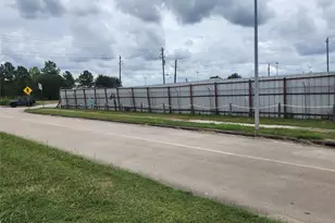 7037 W Orem Dr, Houston, TX 77085 - Photo 5