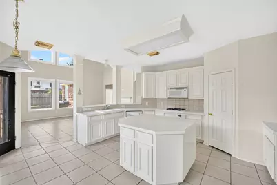 10038 Katherine Court, Houston, TX 77089 - Photo 17