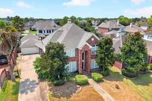 10038 Katherine Ct, Houston, TX 77089 - Photo 5