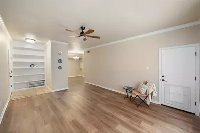 2255 Braeswood Park Drive #105, Houston, TX 77030 - Photo 5