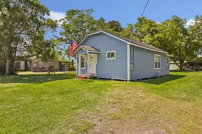 204 Kerry Road, Highlands, TX 77562 - Photo 3