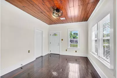 204 Kerry Road, Highlands, TX 77562 - Photo 5