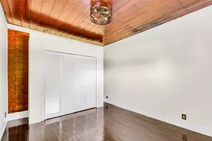 204 Kerry Rd, Highlands, TX 77562 - Photo 15