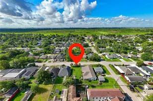 10410 Munn St, Houston, TX 77029 - Photo 1
