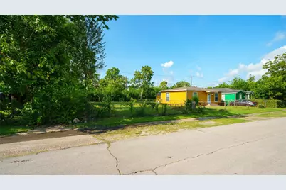 10410 Munn Street, Houston, TX 77029 - Photo 15