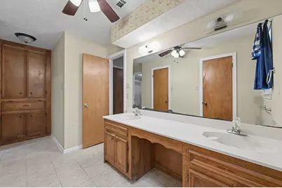 5188 Old Castle Way, Conroe, TX 77304 - Photo 17