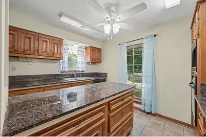 5188 Old Castle Way, Conroe, TX 77304 - Photo 11